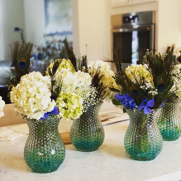 Meet your Posher, Liz - Picture 2 of 4